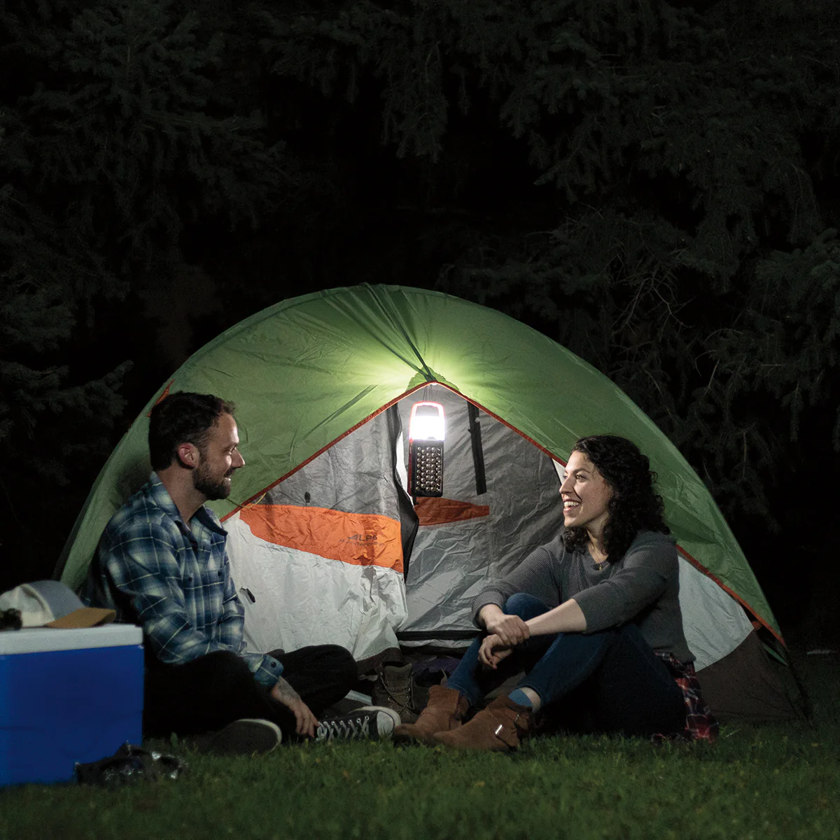 1,000 Lumen Battery Organizer Lantern - Image 4