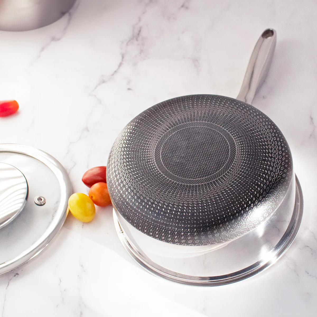 1.5-Quart Hybrid Sauce Pan with Lid - Image 5