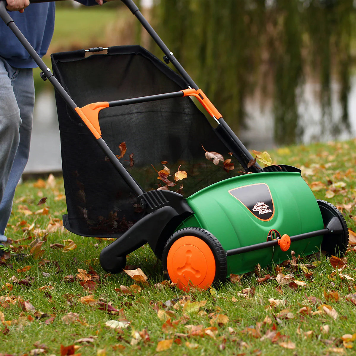 26'' Push Lawn Sweeper - Image 8