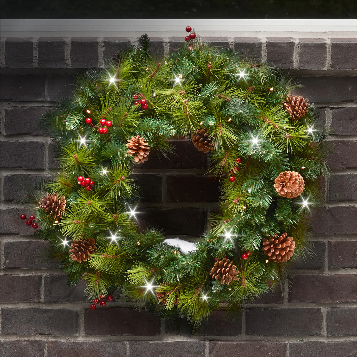 30'' Cordless Pre-Lit Indoor/Outdoor Wreath