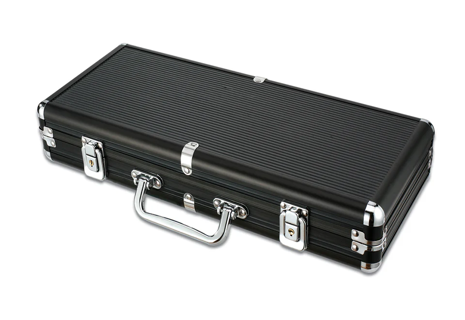 300-Piece Poker Chip Set With Carrying Case - Image 2