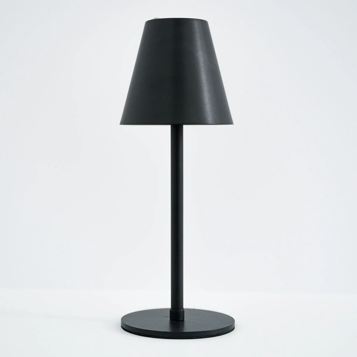 4-in-1 Indoor/Outdoor Bug Deterrent Lamp - Image 2
