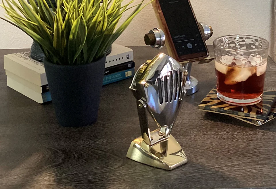 Art Deco Microphone Bluetooth Speaker - Image 4