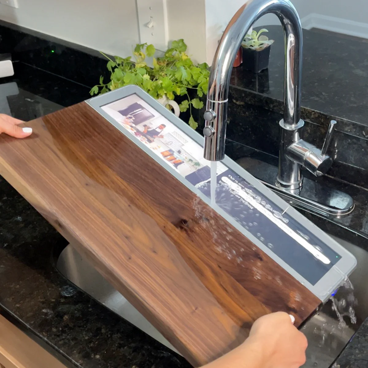 BLOK Smart Cutting Board - Image 4