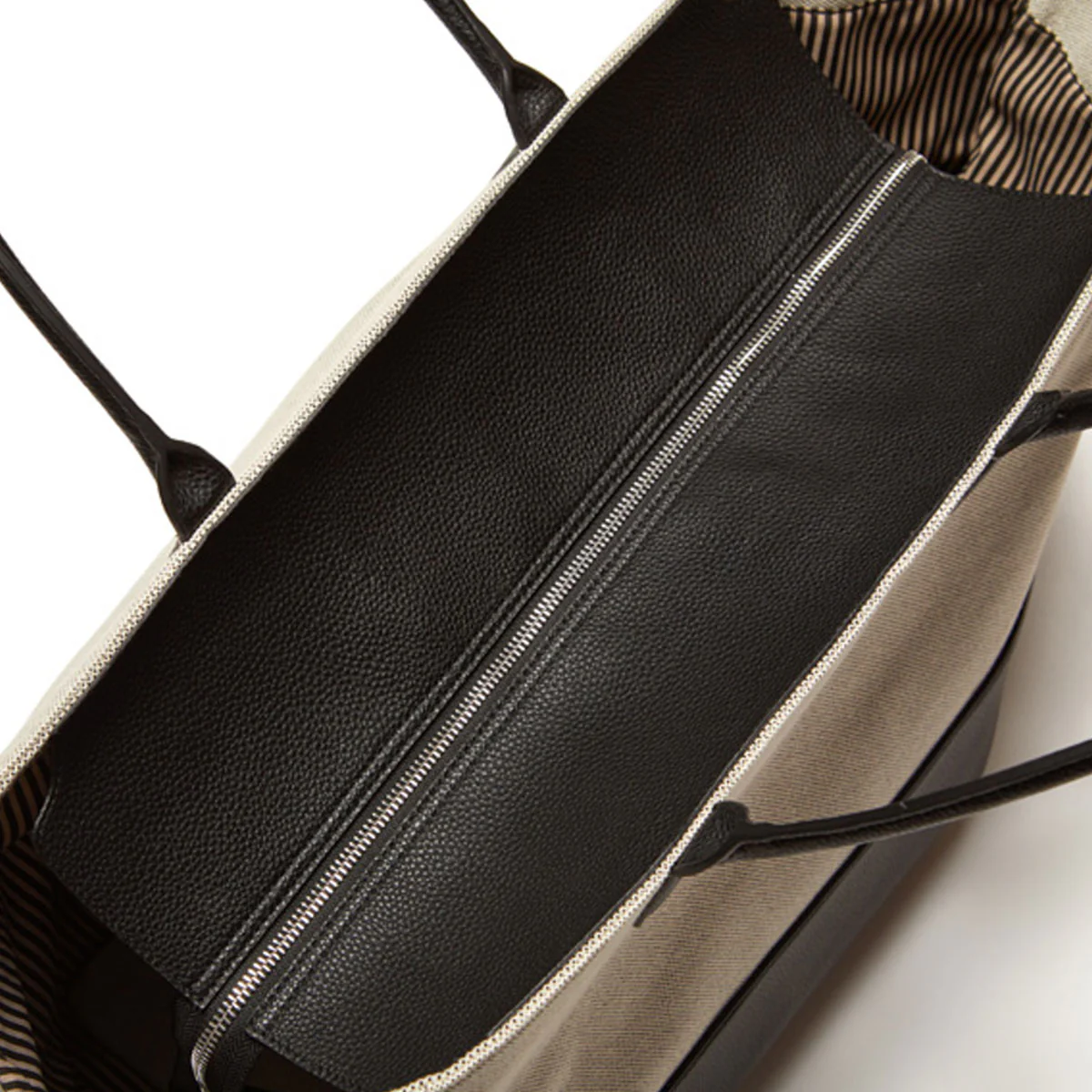 Brouk & Co The Capri Tote Bag with Pouch - Image 7