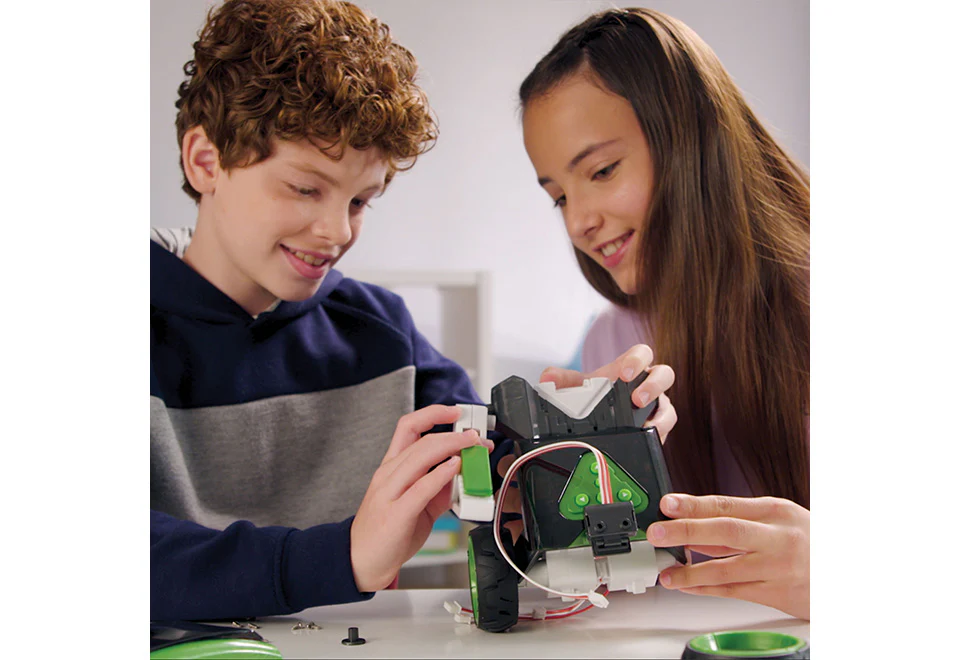 Building and Coding STEM Robot - Image 3