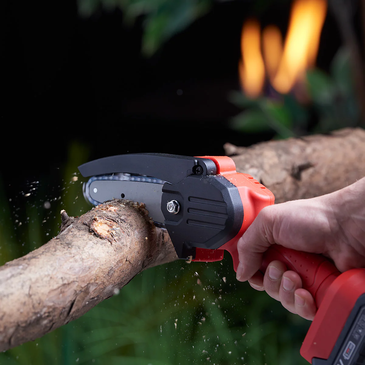 Cordless Electric Mini Chainsaw - Image 8