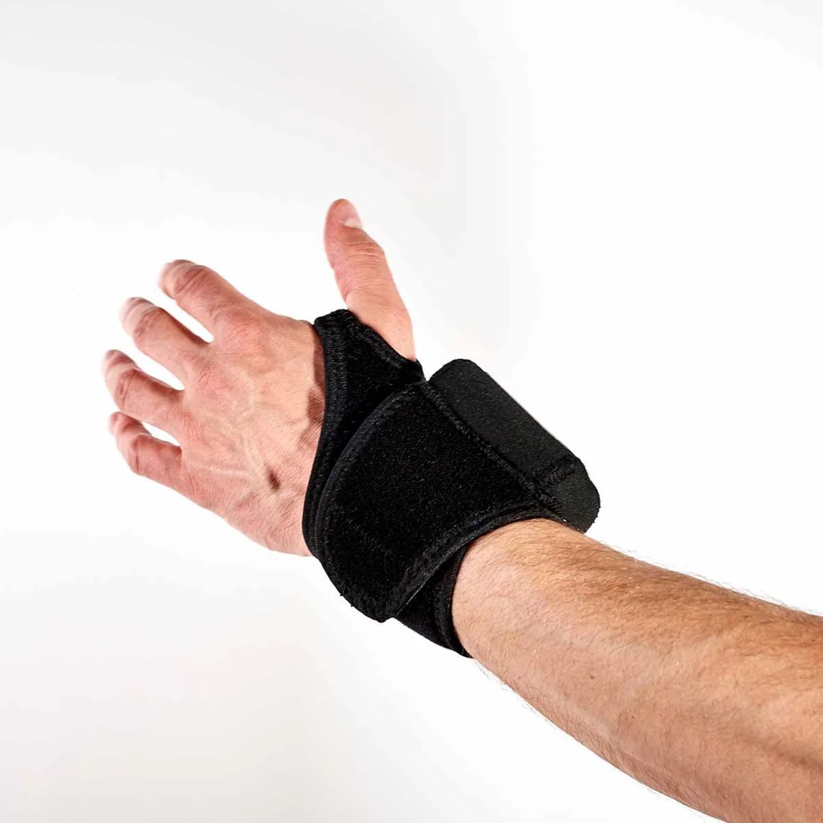 Cordless Wrist Heat Therapy Wrap by Sharper Image - Image 6