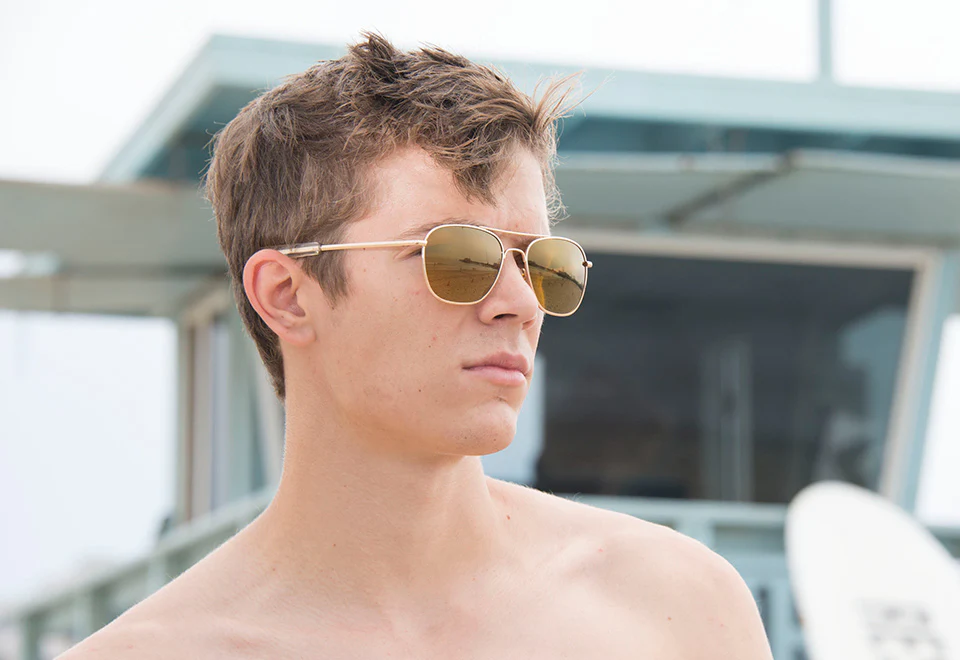 Eagle Eyes Aviator Sunglasses - Image 2