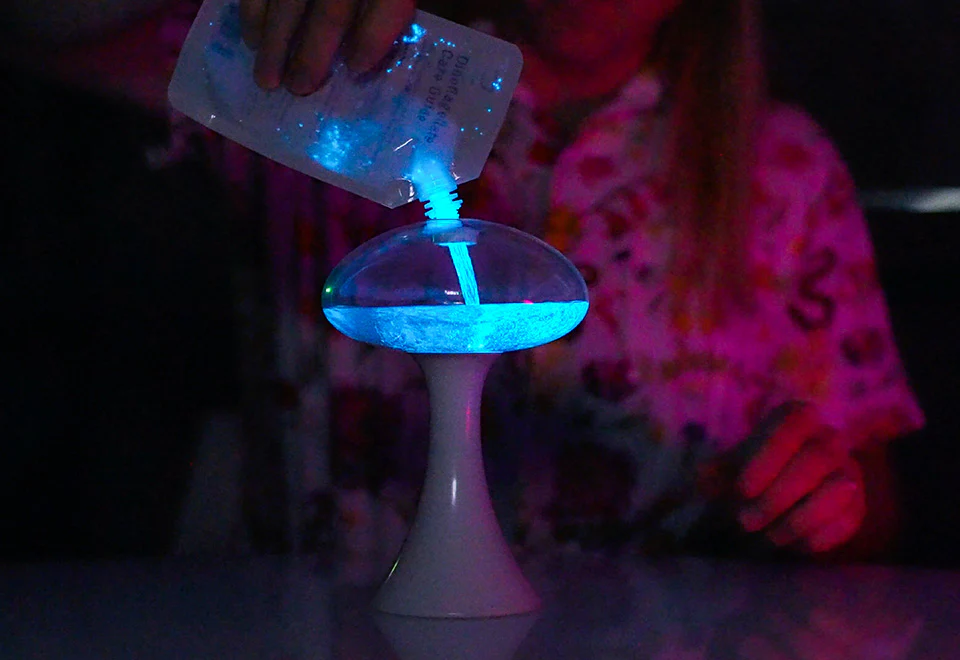 Glowing Plankton Aquarium - Image 3