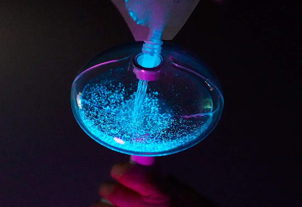 Glowing Plankton Aquarium - Image 9