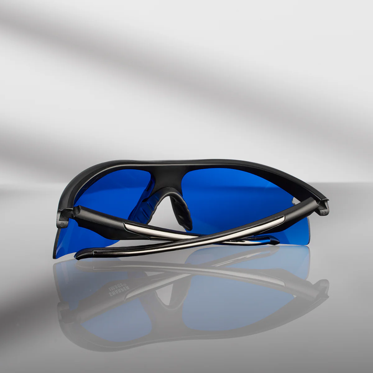 Golf Ball Finding Glasses by Sharper Image - Image 4