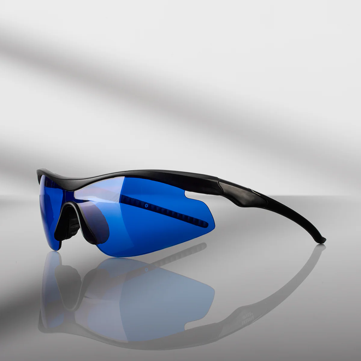 Golf Ball Finding Glasses by Sharper Image - Image 5
