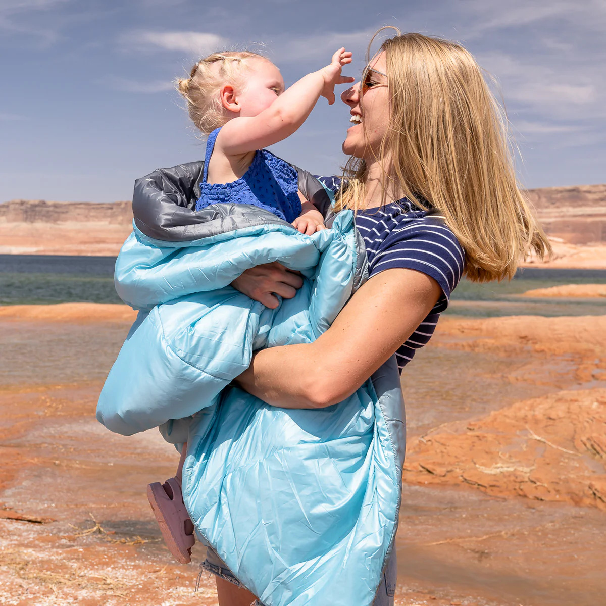 High-Performance Quilted Backpacking Blanket - Image 5