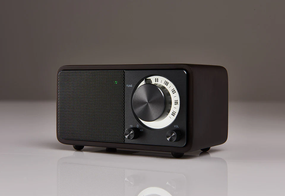 Iconic Tabletop Radio and Bluetooth Speaker - Image 12