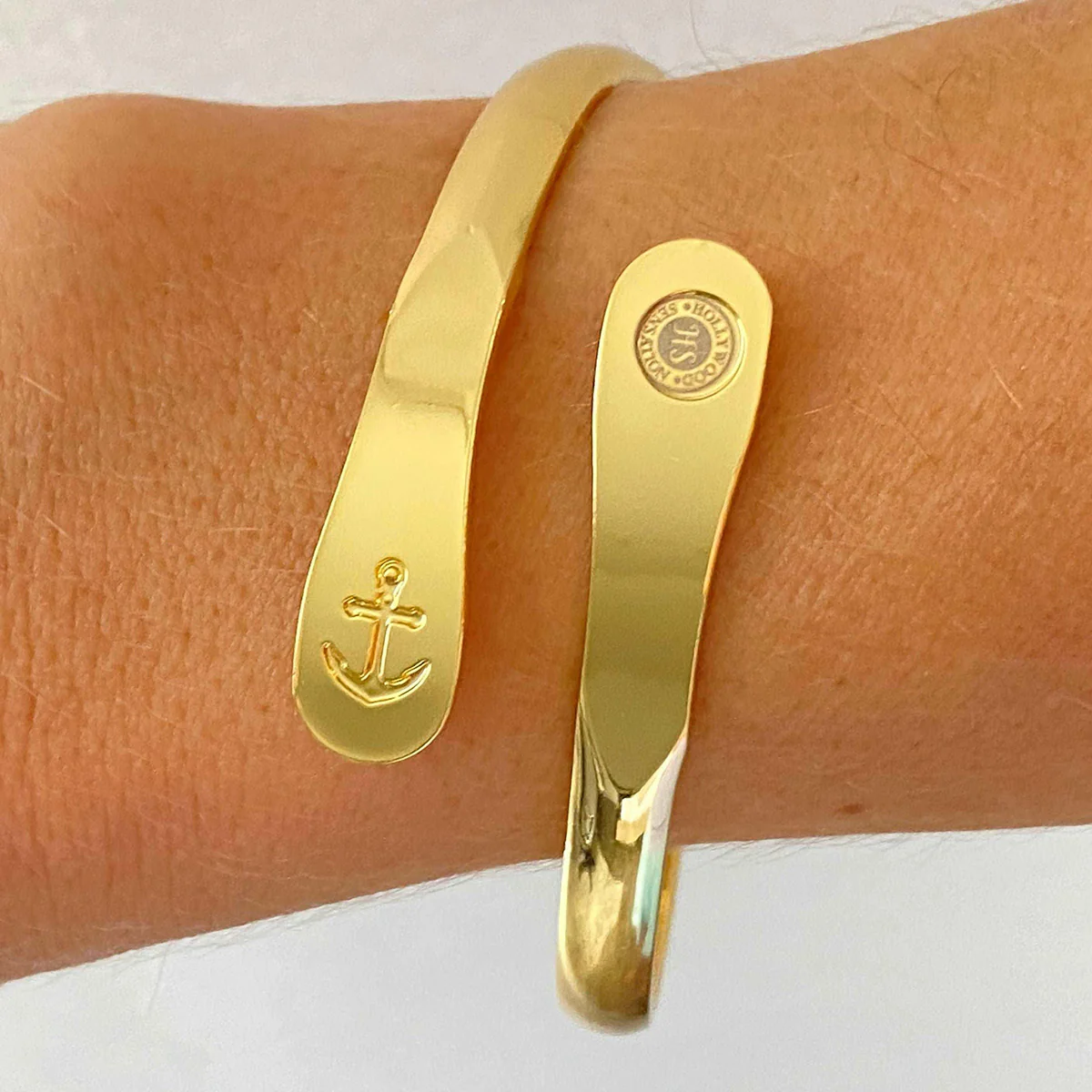 Love Anchors the Soul Engraved Bracelet - Image 2