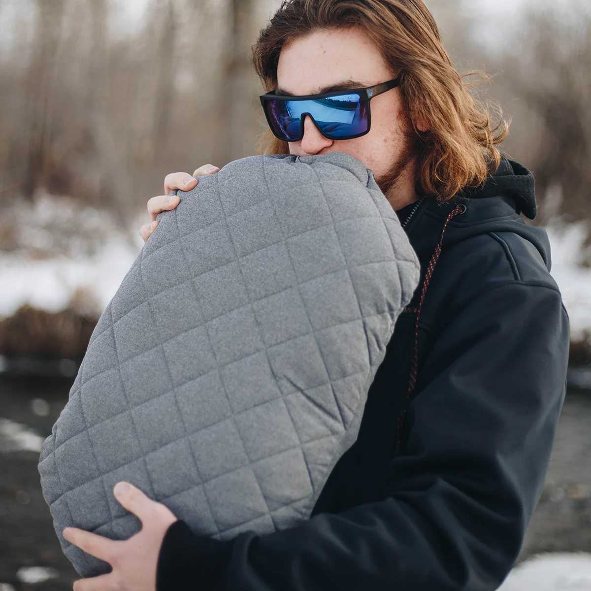 Luxe Inflatable Camping Pillow - Image 4