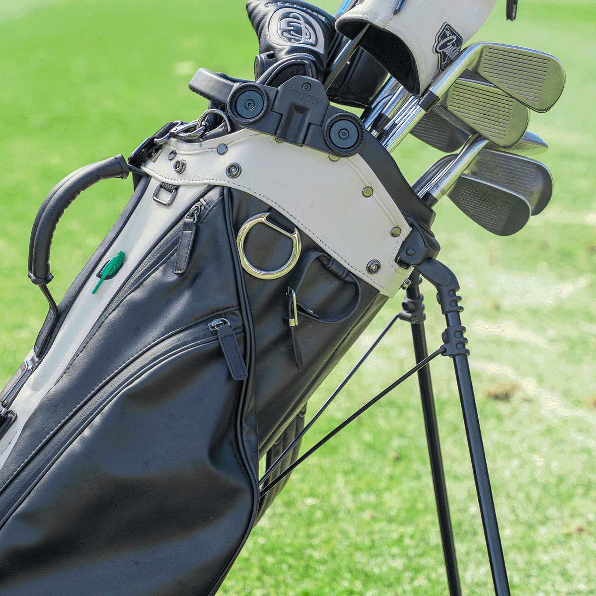 Magnetic Gear Hub for Golf Bags - Image 8