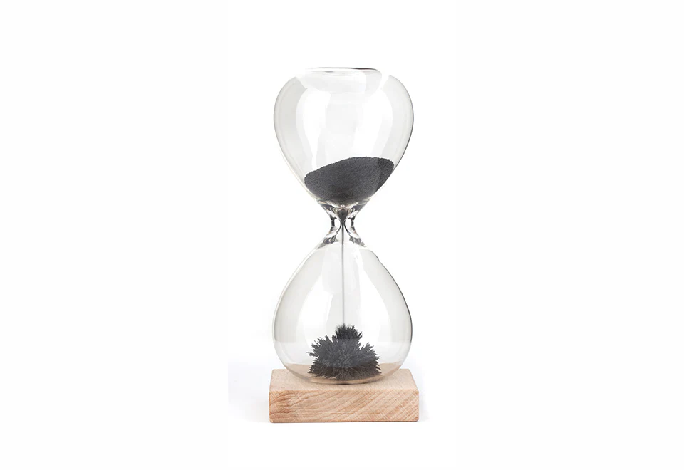Magnetic Sand Hourglass - Image 3
