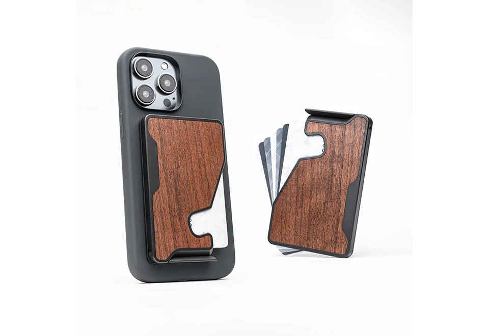 MagSafe Fanning Wallet and Card Holder - Image 2
