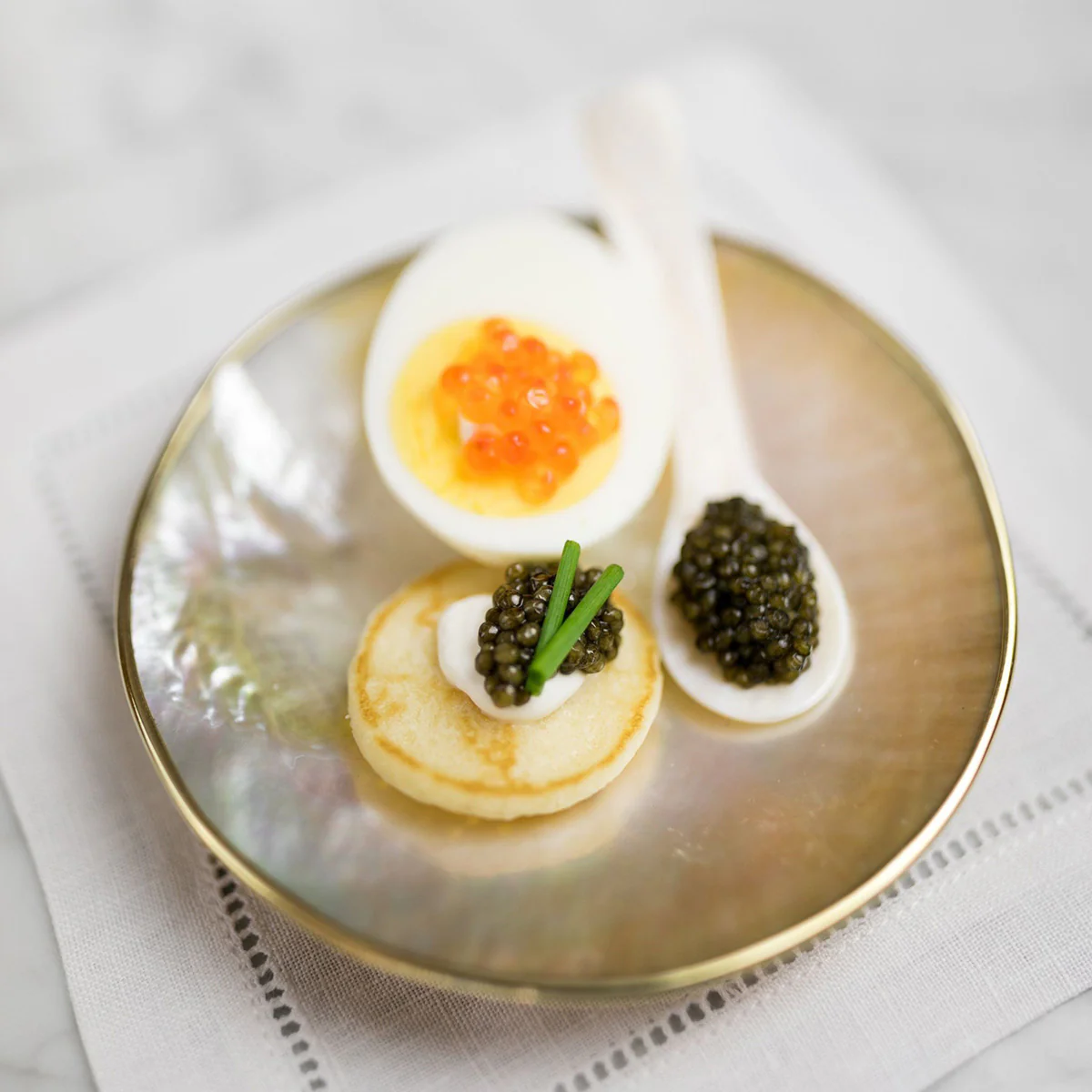 Mother of Pearl Caviar Dish and Spoon Duo - Image 4