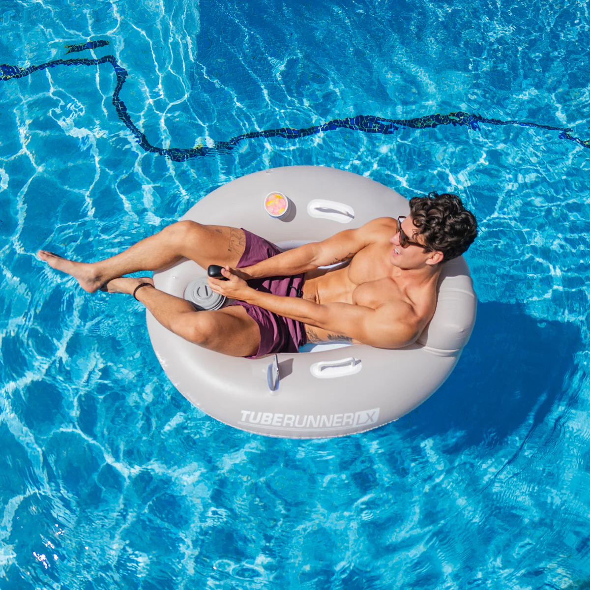 Motorized Tube Float - Image 12