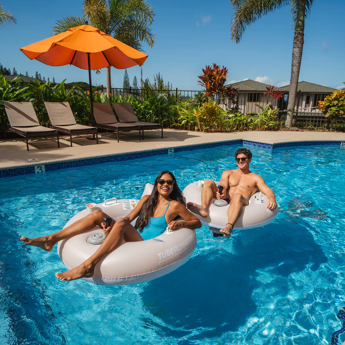 Motorized Tube Float - Image 13
