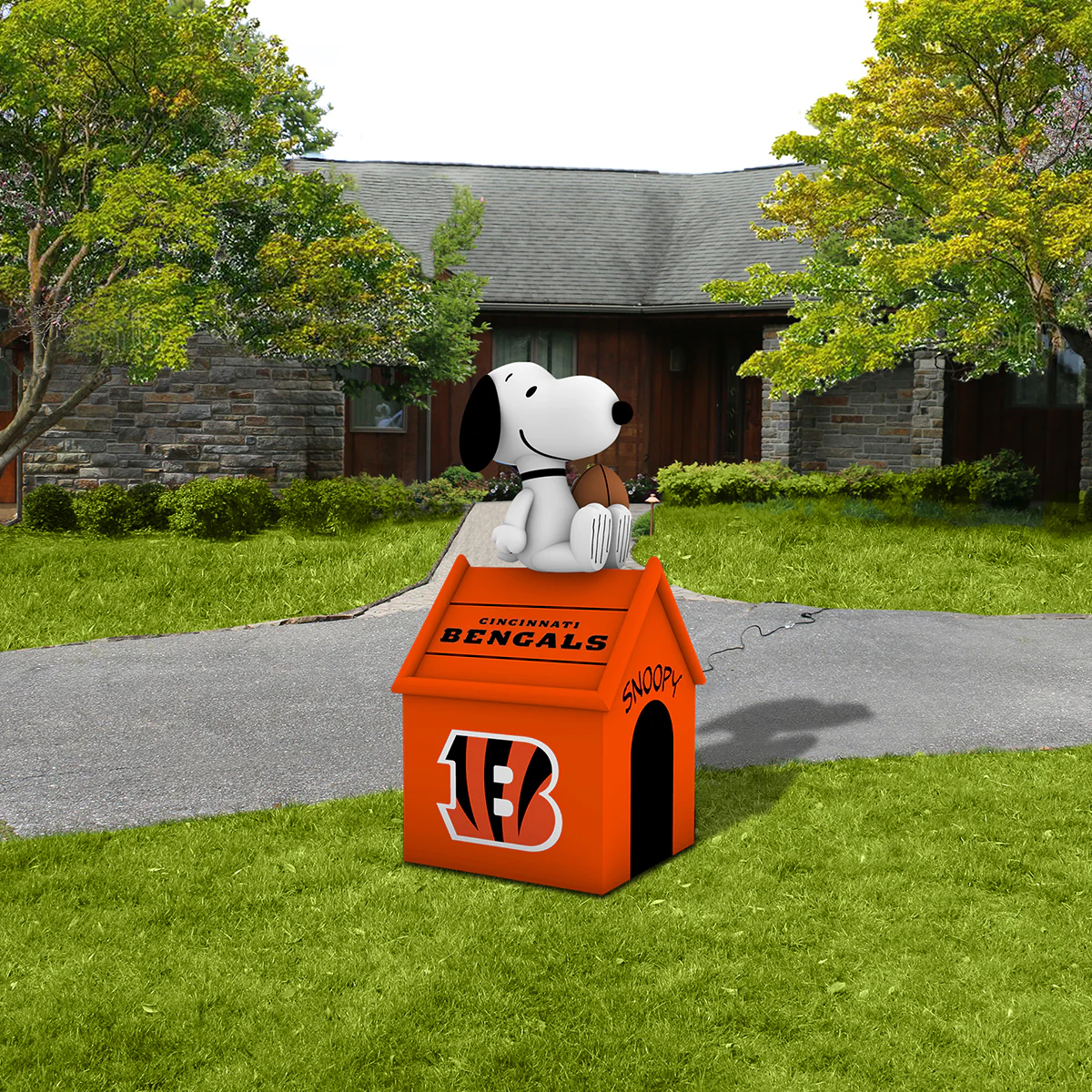 NFL Inflatable Snoopy™ Doghouse - Image 27
