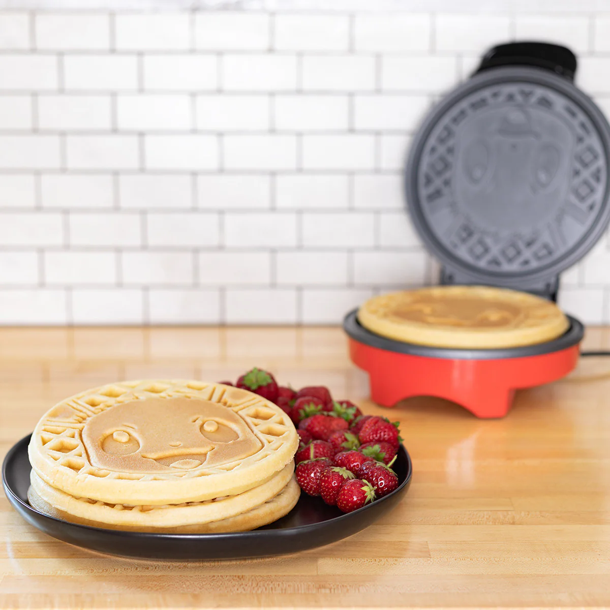 Pokémon Eevee Round Waffle Maker - Image 4