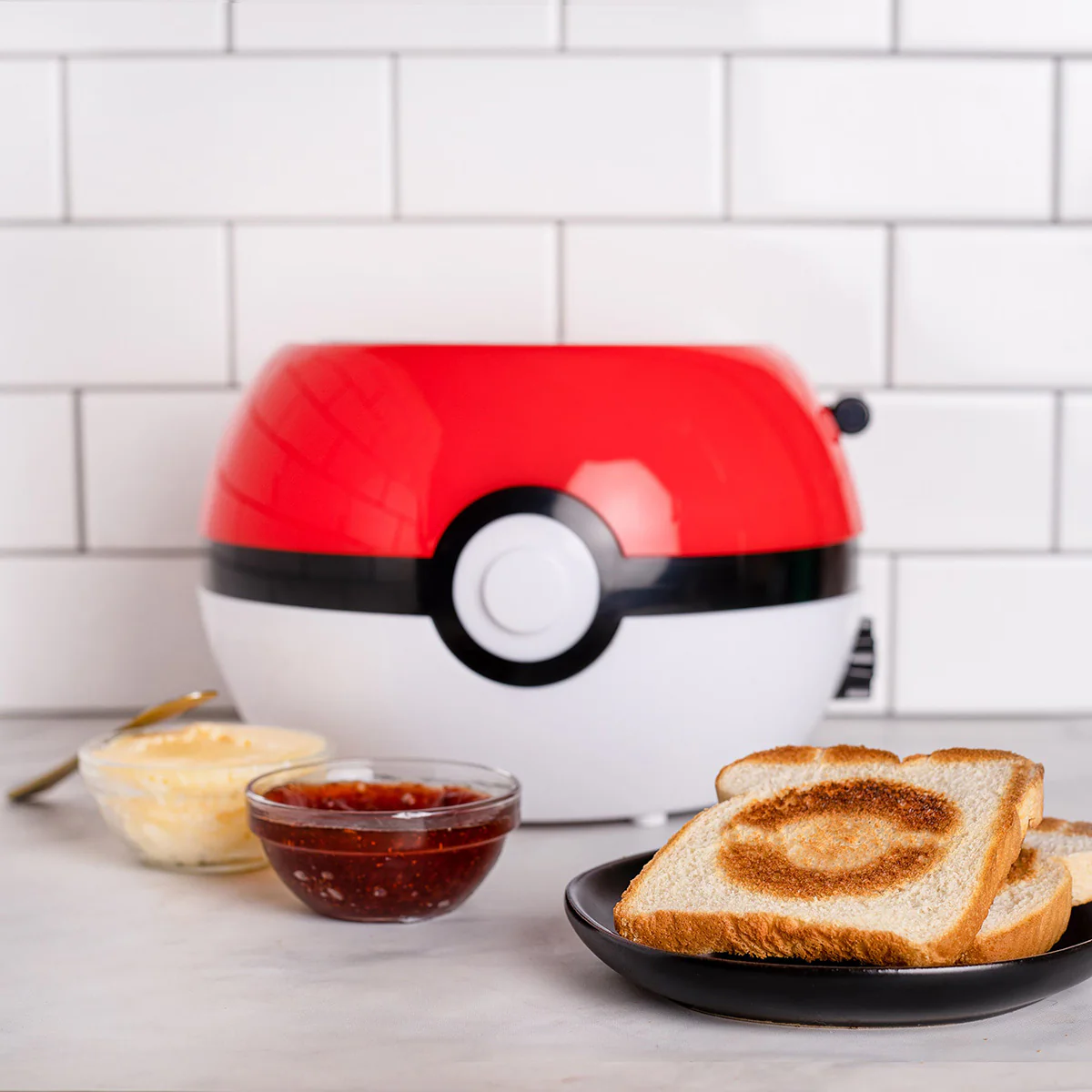 Pokémon Poké Ball 2-Slice Toaster