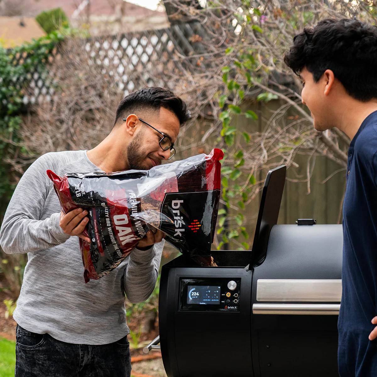 Premium Oak Wood Pellets for Smart Wood Pellet Smoker Grill