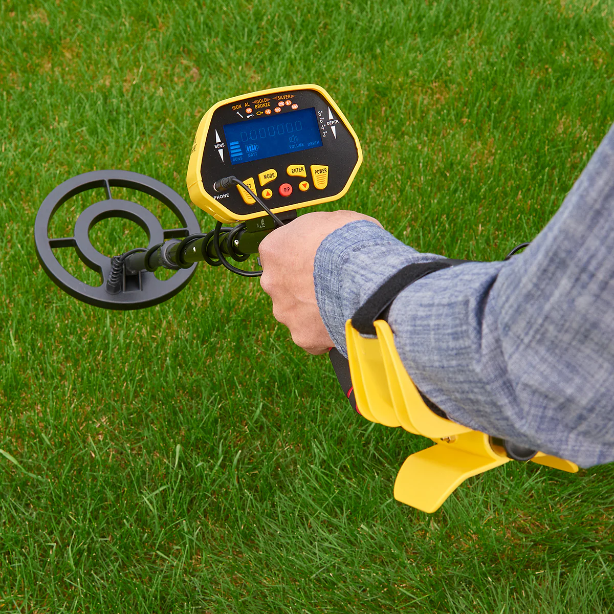 Pro Digital Metal Detector with Headphones - Image 2