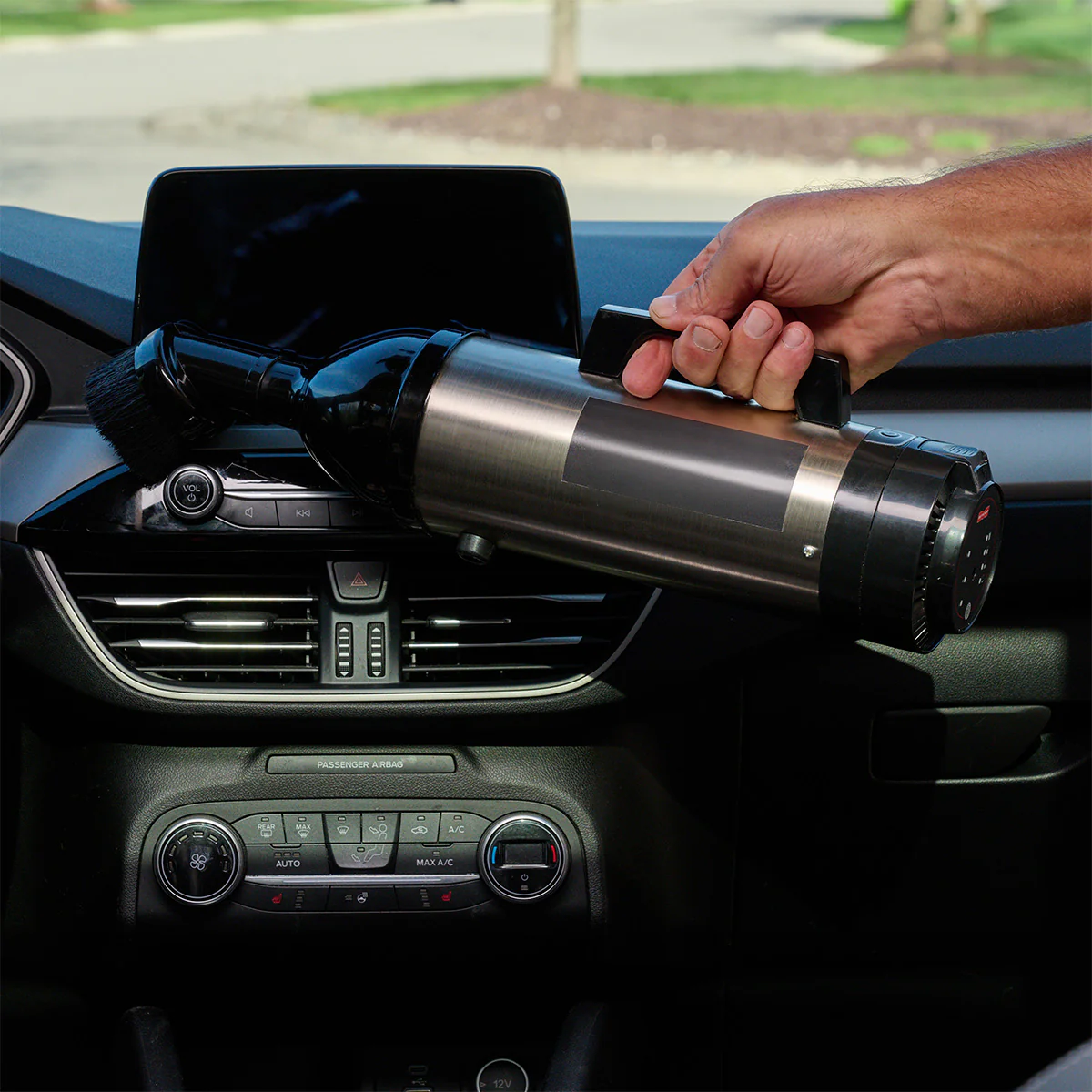 Professional Cordless Utility Vacuum - Image 12