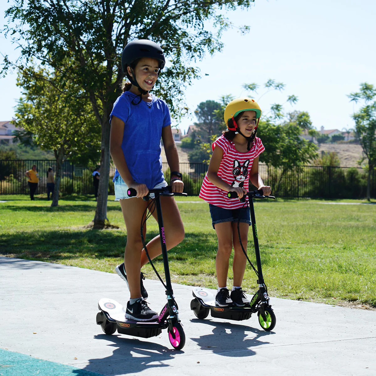 Razor Power Core E90 Electric Scooter - Image 3