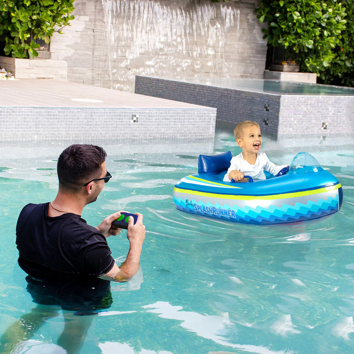 RC Motorized Baby Runner Boat - Image 4