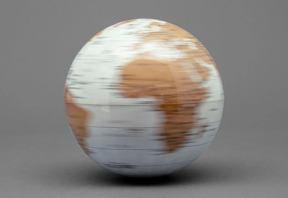 Revolving Globe - Image 6