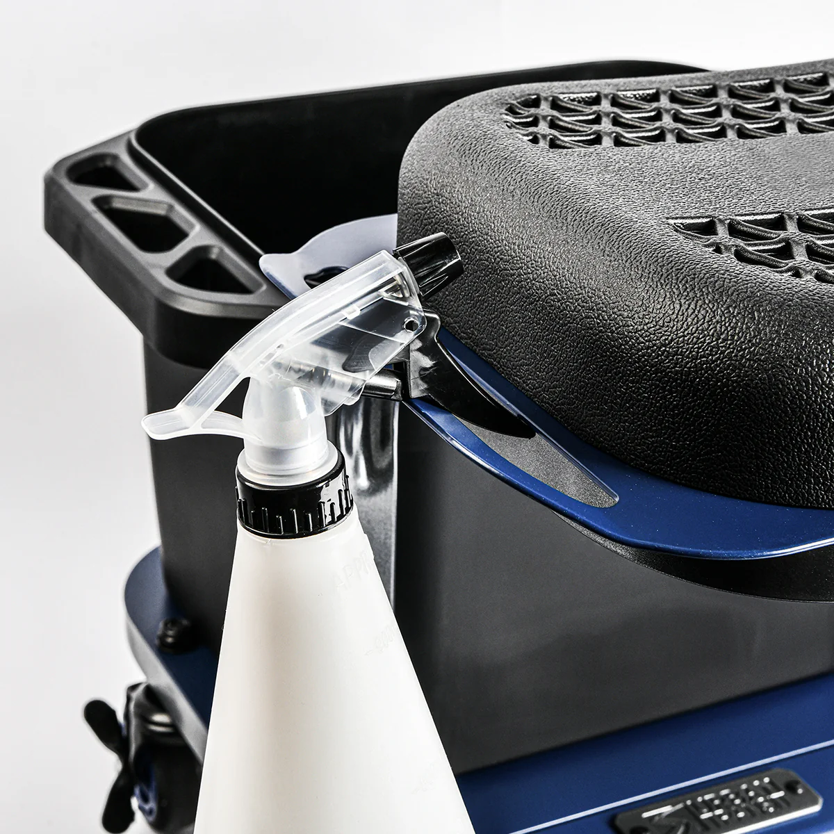 Rolling Car Wash Stool - Image 8