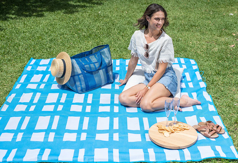 Sand-Free Beach Mat - Image 7