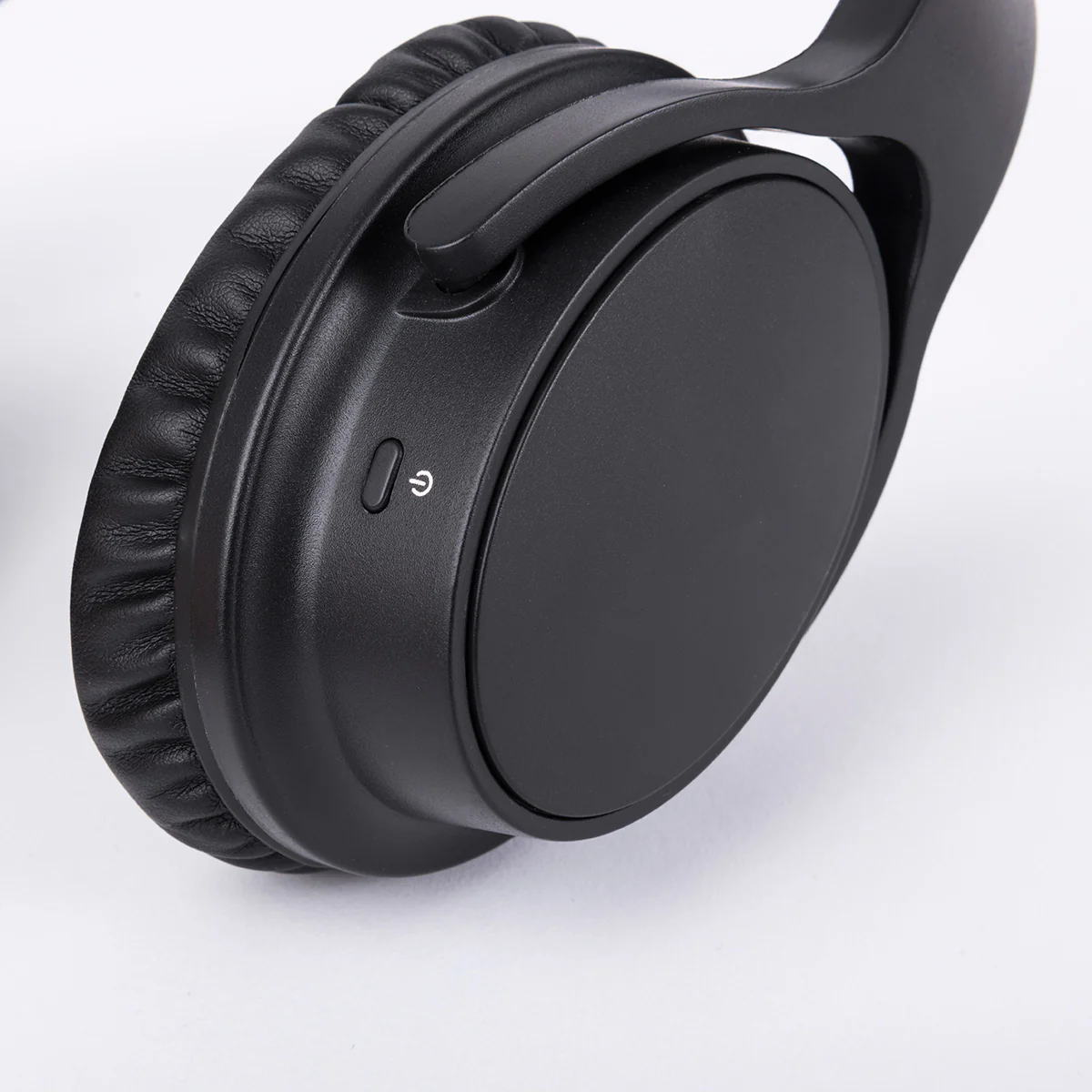 TV Wireless Headphones by Sharper Image - Image 11
