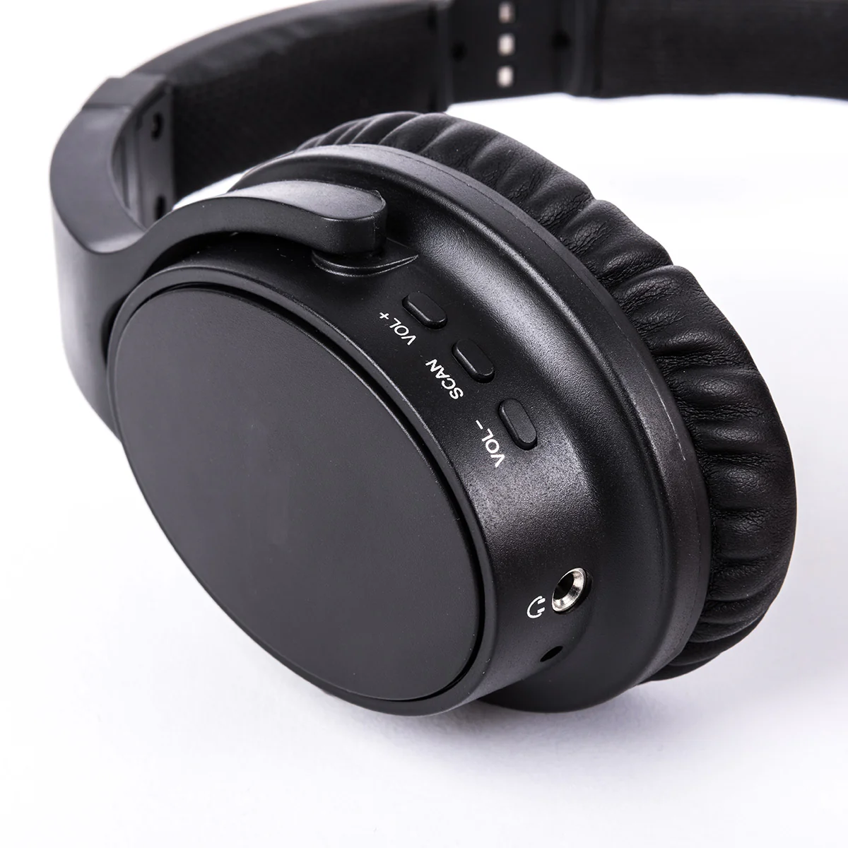 TV Wireless Headphones by Sharper Image - Image 7
