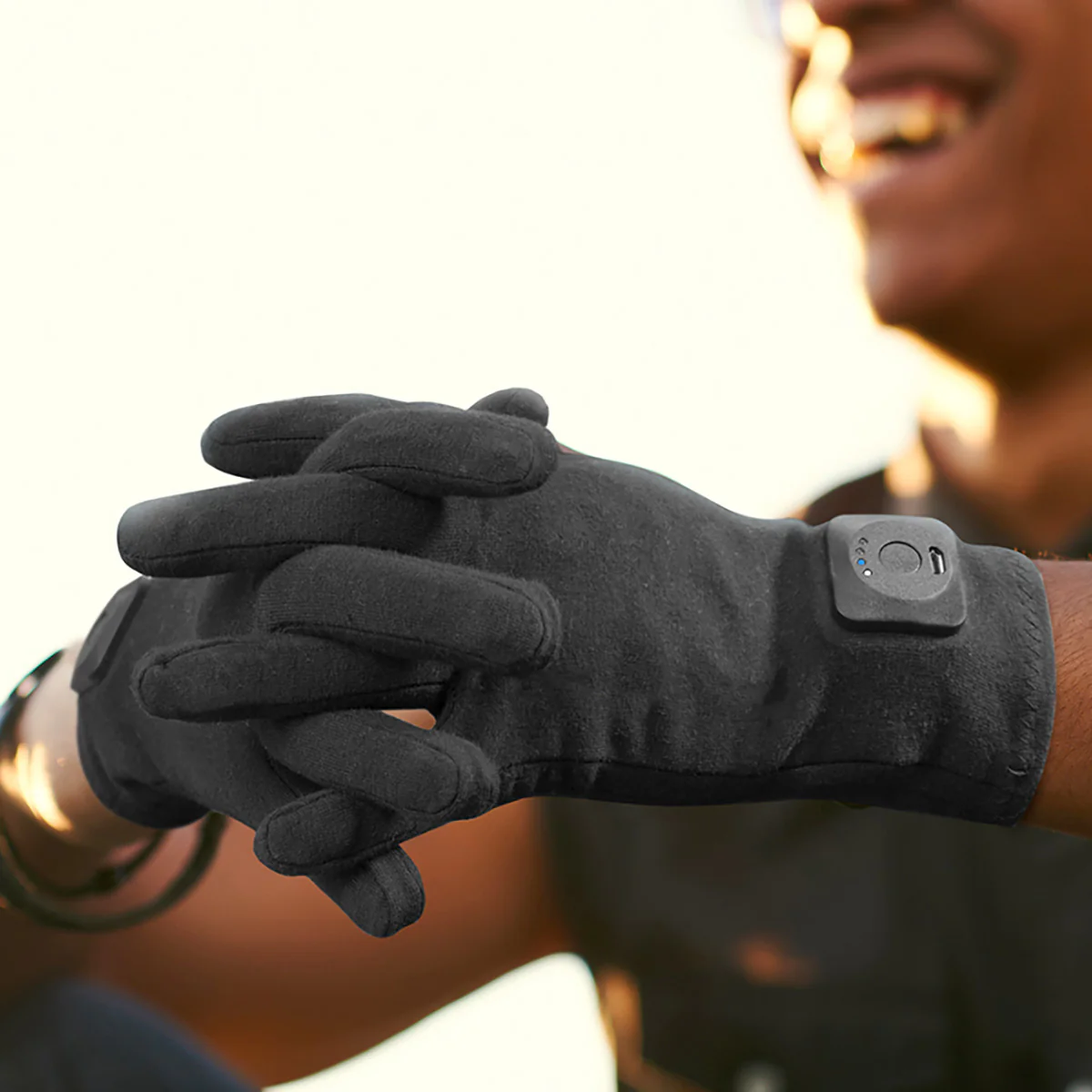 Vibrating Arthritis Gloves - Image 4