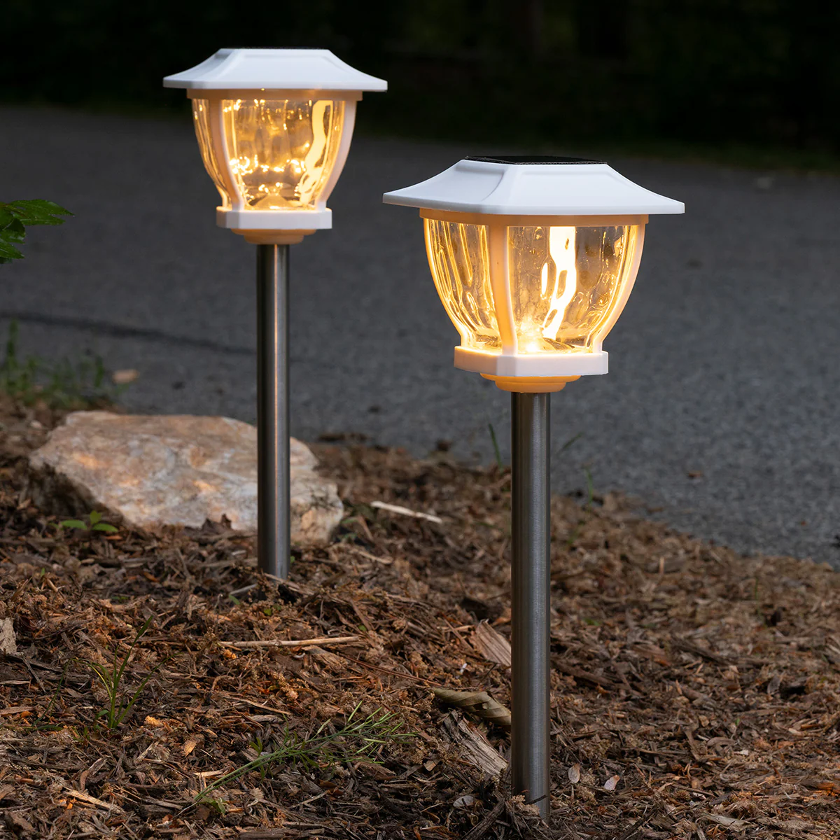 Wave Style Solar Powered Pathway Lights (Set of 2) - Image 2
