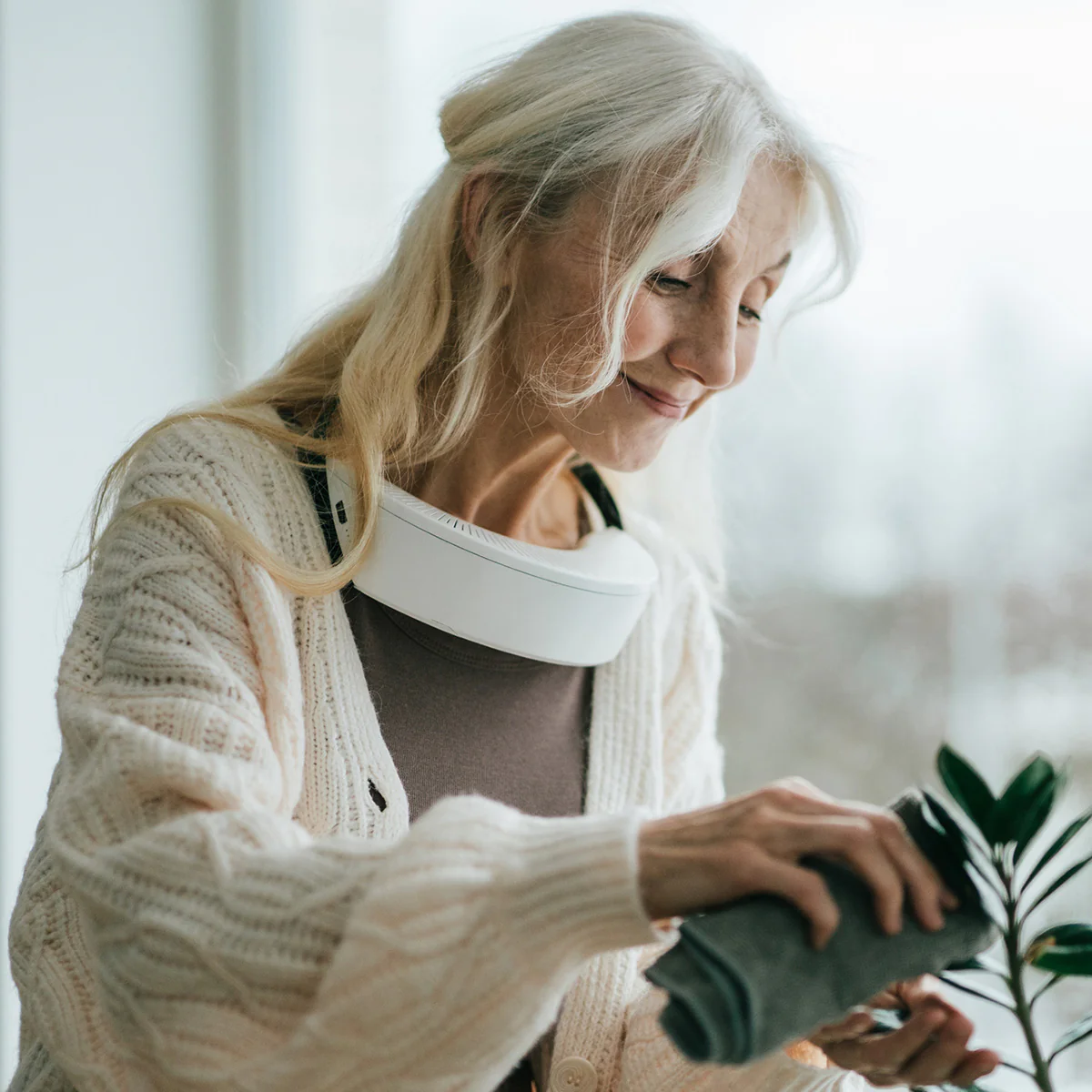 Wearable HEPA Air Purifier - Image 10